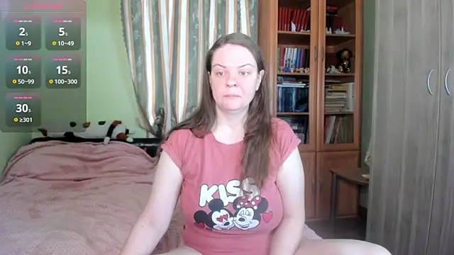 MiaLores online show from 7, 4, 2026