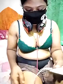 Mistompa24 online show from 26, 10, 2025