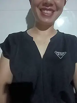 Snapshot of milo123-xx chatting on 26, 5, 2026 milo123-xx online show from 26, 5, 2026