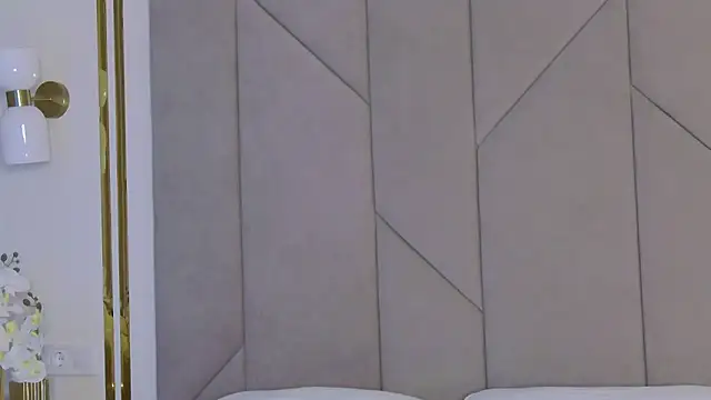 Touch me online show from 5, 10, 2025