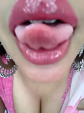 Cute merry01 online show from 6, 4, 2026