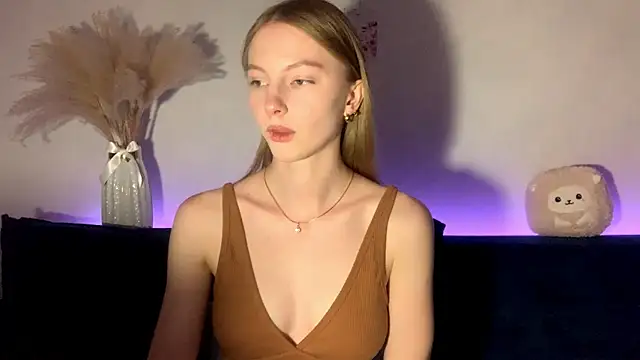 BrightAnnie online show from 25, 9, 2025