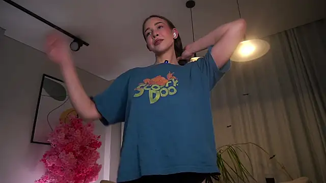 EviaRabasca online show from 6, 11, 2025