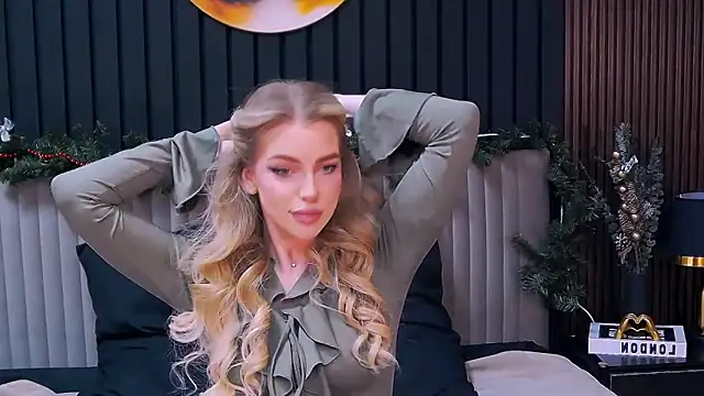 MilanaCeleste online show from 22, 12, 2025