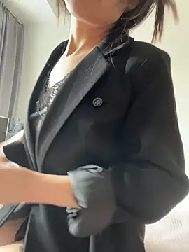 Snapshot of penny996 chatting on 6, 11, 2025 penny996 online show from 6, 11, 2025