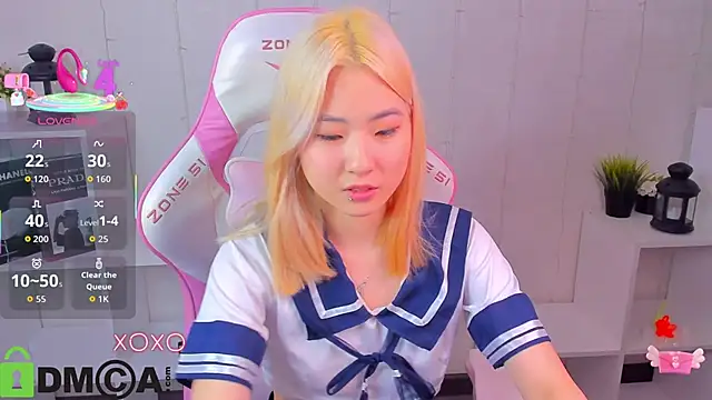 Snapshot of Aisi_18 chatting on 25, 11, 2025 Aisi 18 online show from 25, 11, 2025