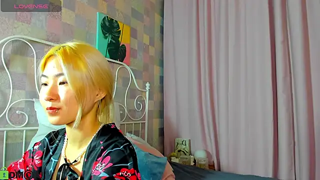 Snapshot of Aisi_18 chatting on 26, 9, 2025 Aisi 18 online show from 26, 9, 2025