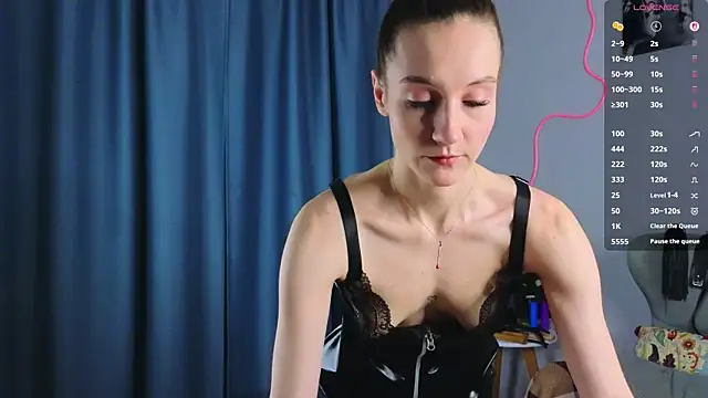 laracroftmansion online show from 17, 5, 2026