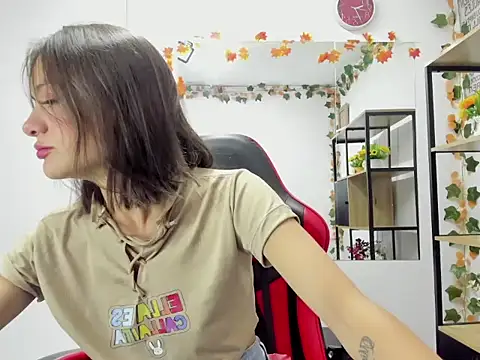 Tammy Thompson  online show from 5, 11, 2025