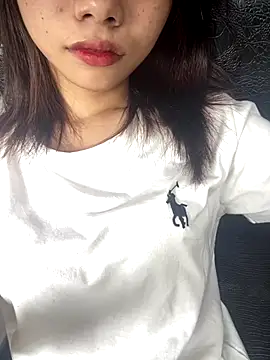 Snapshot of Leyleisanmay chatting on 10, 9, 2025 Leyleisanmay online show from 10, 9, 2025