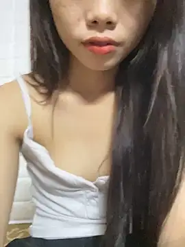 Snapshot of Leyleisanmay chatting on 7, 10, 2025 Leyleisanmay online show from 7, 10, 2025