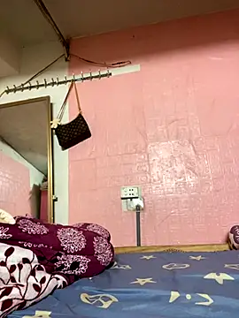 Snapshot of Leyleisanmay chatting on 1, 10, 2025 Leyleisanmay online show from 1, 10, 2025