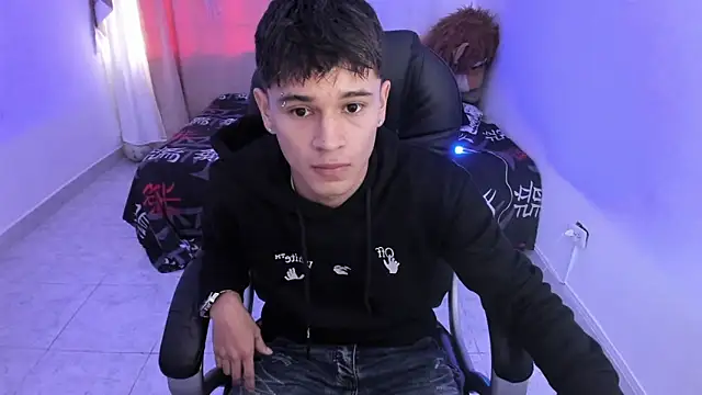 Aron Boyy online show from 6, 2, 2026