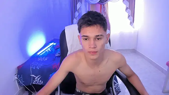 Aron Boyy online show from 11, 11, 2025