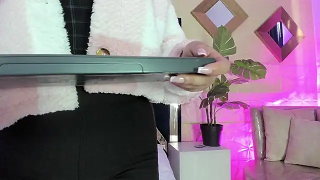 Valery Brand online show from 1, 4, 2026