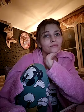 Kimberly Wolker online show from 15, 10, 2025