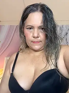 Snapshot of Lucy_Milf_474 chatting on 30, 4, 2026 Lucy Milf 474 online show from 30, 4, 2026