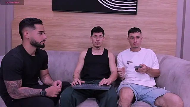 mike friends online show from 25, 5, 2026