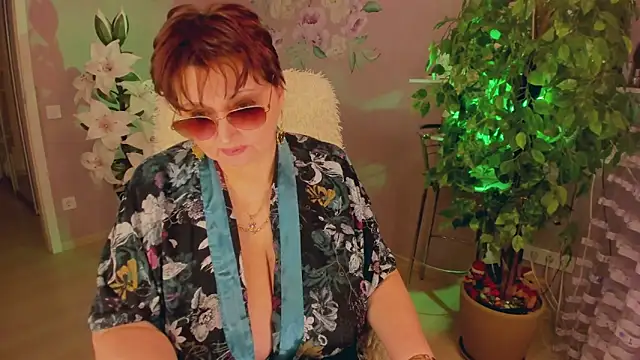 Snapshot of rebekkacharm chatting on 27, 9, 2025 rebekkacharm online show from 27, 9, 2025