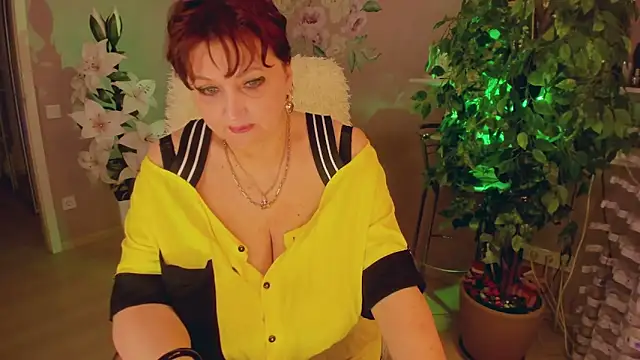 Snapshot of rebekkacharm chatting on 3, 10, 2025 rebekkacharm online show from 3, 10, 2025