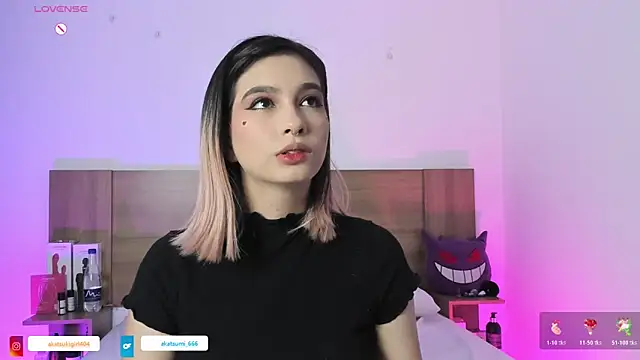 Akatsumi  online show from 15, 11, 2025