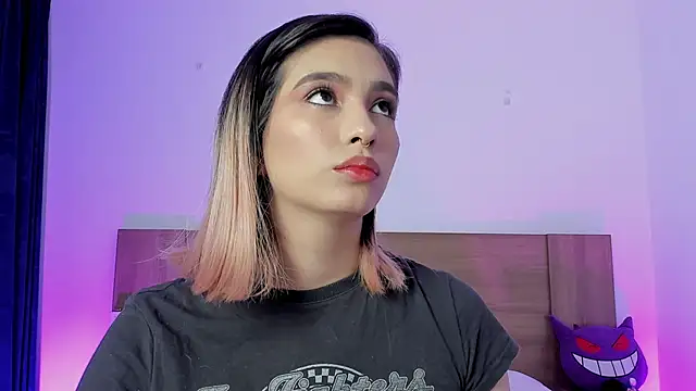 Akatsumi  online show from 8, 11, 2025