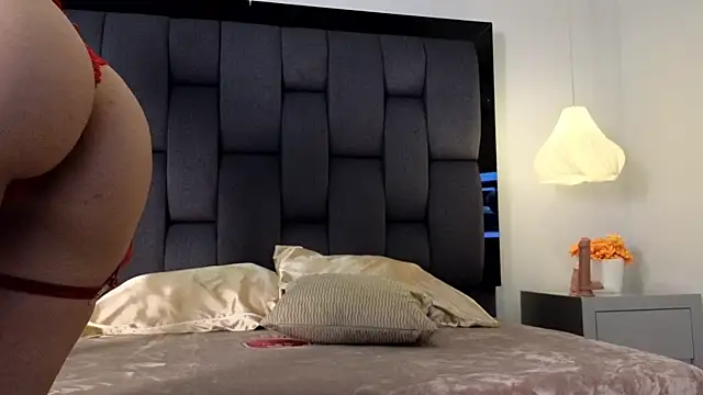 Snapshot of Calipso_Parisi chatting on 10, 11, 2025 Calipso Parisi online show from 10, 11, 2025