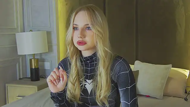 Sky Cutie online show from 9, 4, 2026