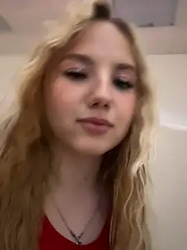 Sky Cutie online show from 11, 9, 2025