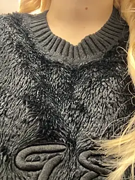 Sky Cutie online show from 1, 11, 2025