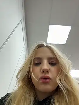 Sky Cutie online show from 3, 2, 2026