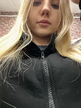 Sky Cutie online show from 29, 9, 2025