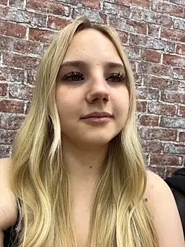 Sky Cutie online show from 11, 10, 2025