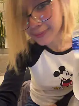 SweetBunnyGF online show from 2, 6, 2026