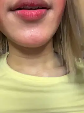 Snapshot of SweetBunnyGF chatting on 12, 2, 2026 SweetBunnyGF online show from 12, 2, 2026