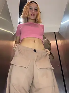 SweetBunnyGF online show from 28, 11, 2025