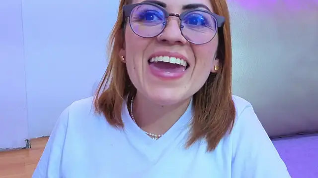 Victoria Fallon online show from 12, 11, 2025