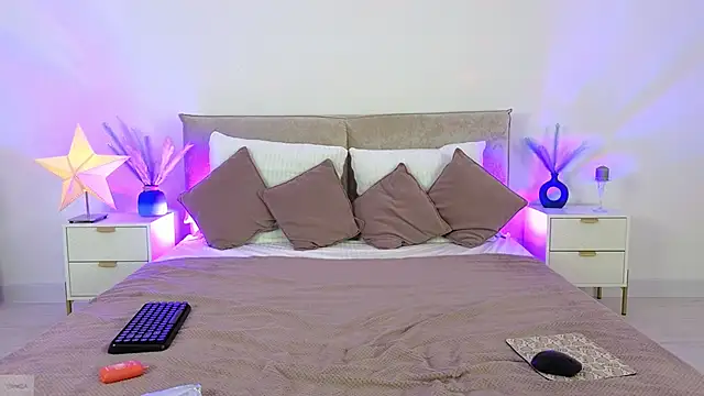 Jules night online show from 19, 11, 2025