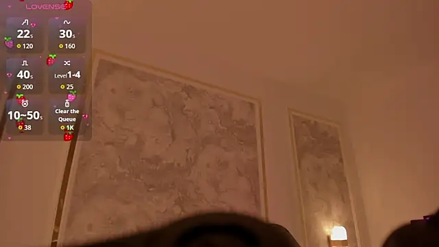 doll eyees  online show from 7, 11, 2025