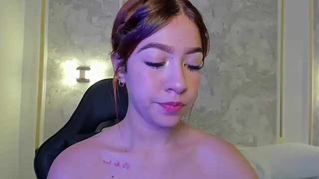 doll eyees  online show from 10, 9, 2025