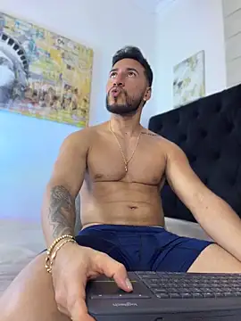 Thiago Hill online show from 3, 6, 2026