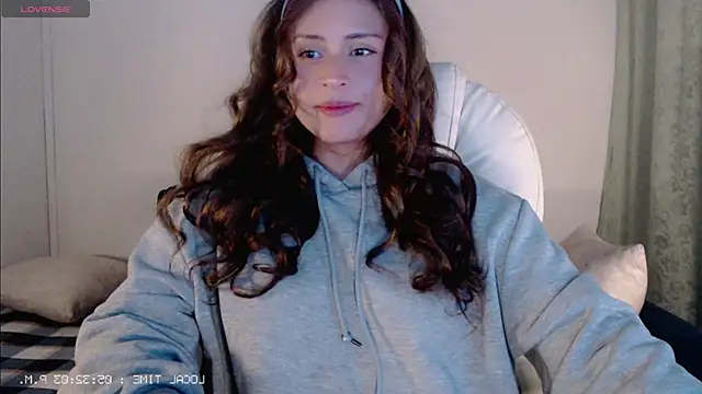 Snapshot of Flor3citarockera chatting on 12, 10, 2025 Flor3citarockera online show from 12, 10, 2025