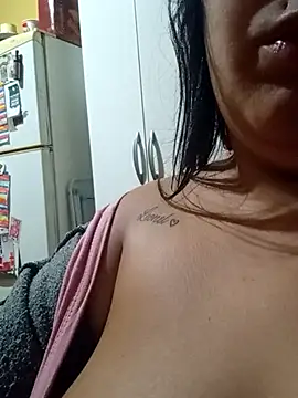 Pomelit00 online show from 11, 4, 2026