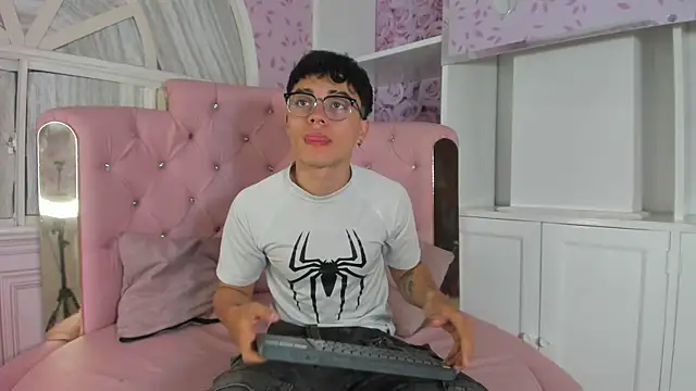 Snapshot of Dani_rivass chatting on 18, 11, 2025 Dani rivass online show from 18, 11, 2025