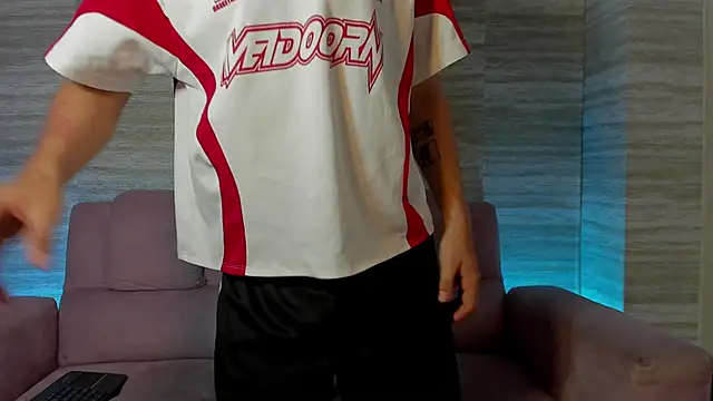 Dani rivass online show from 2, 12, 2025