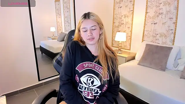 daniand  online show from 5, 11, 2025