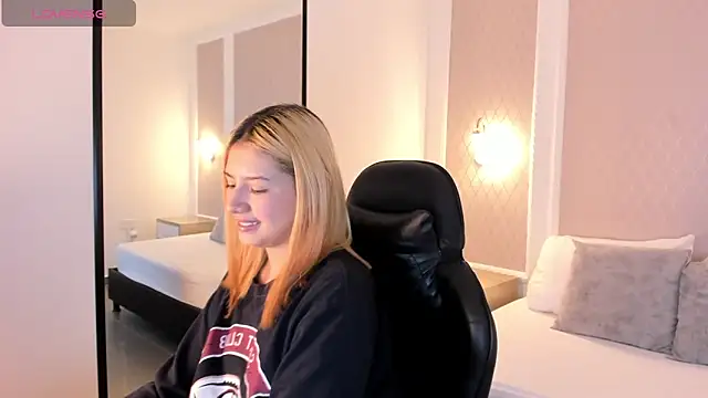 daniand  online show from 11, 11, 2025