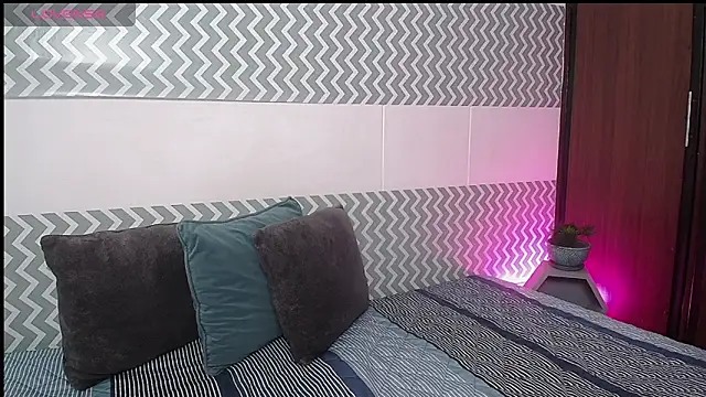 CataleyaWilson369 online show from 14, 10, 2025