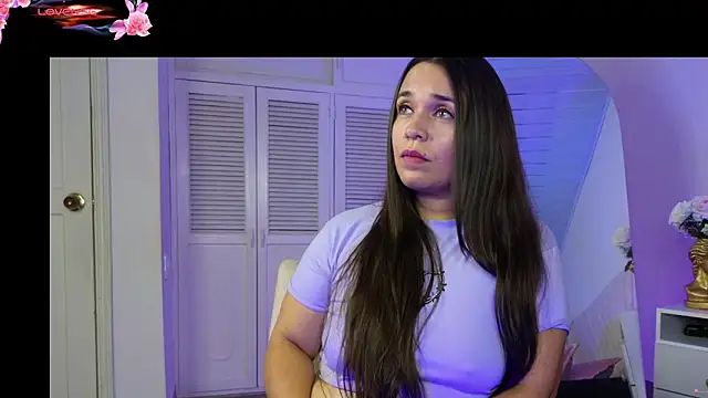 Snapshot of isabella_cf chatting on 18, 2, 2026 isabella cf online show from 18, 2, 2026