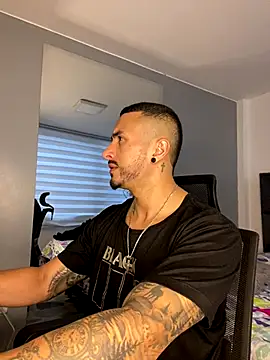 Snapshot of ALEXXX_KING chatting on 26, 9, 2025 ALEXXX KING online show from 26, 9, 2025